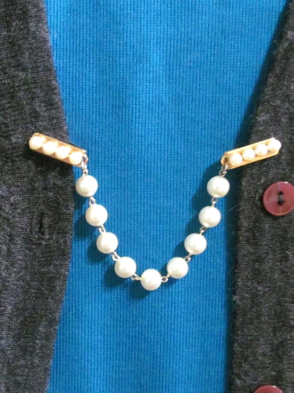 Cardigan guard sweater clip Faux pearls